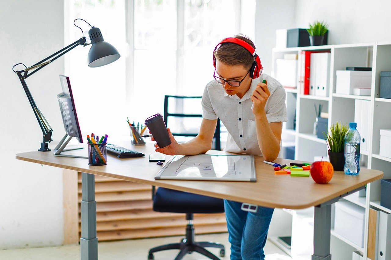 Scandinavian Office | Scandinavian Desks